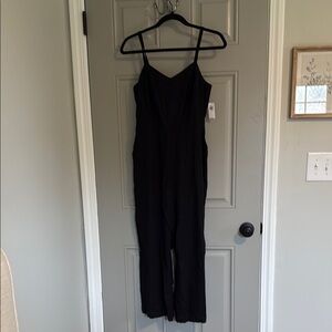 NWT Chic Black Wide-Leg Jumpsuit with Spaghetti Straps